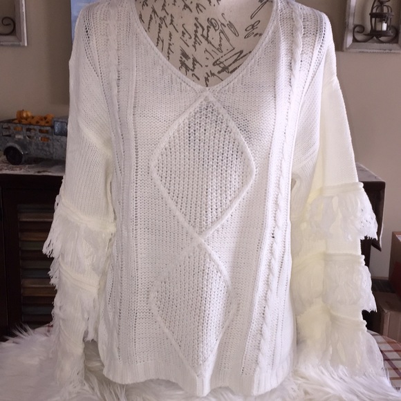 Cable Knit Sweater{Last One} - Picture 2 of 8